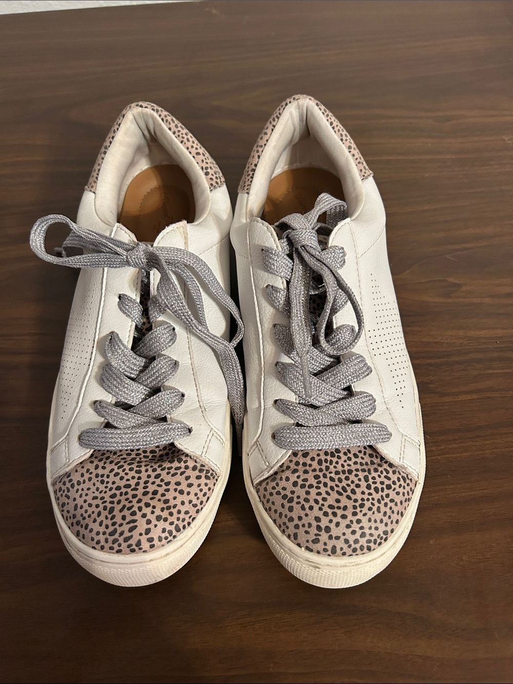 Universal Thread White Vinyl Sneakers with Taupe Leopard Accent
